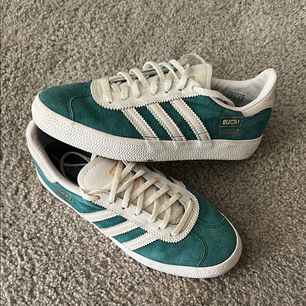 Adidas Teal and Cream Casual Sneakers
